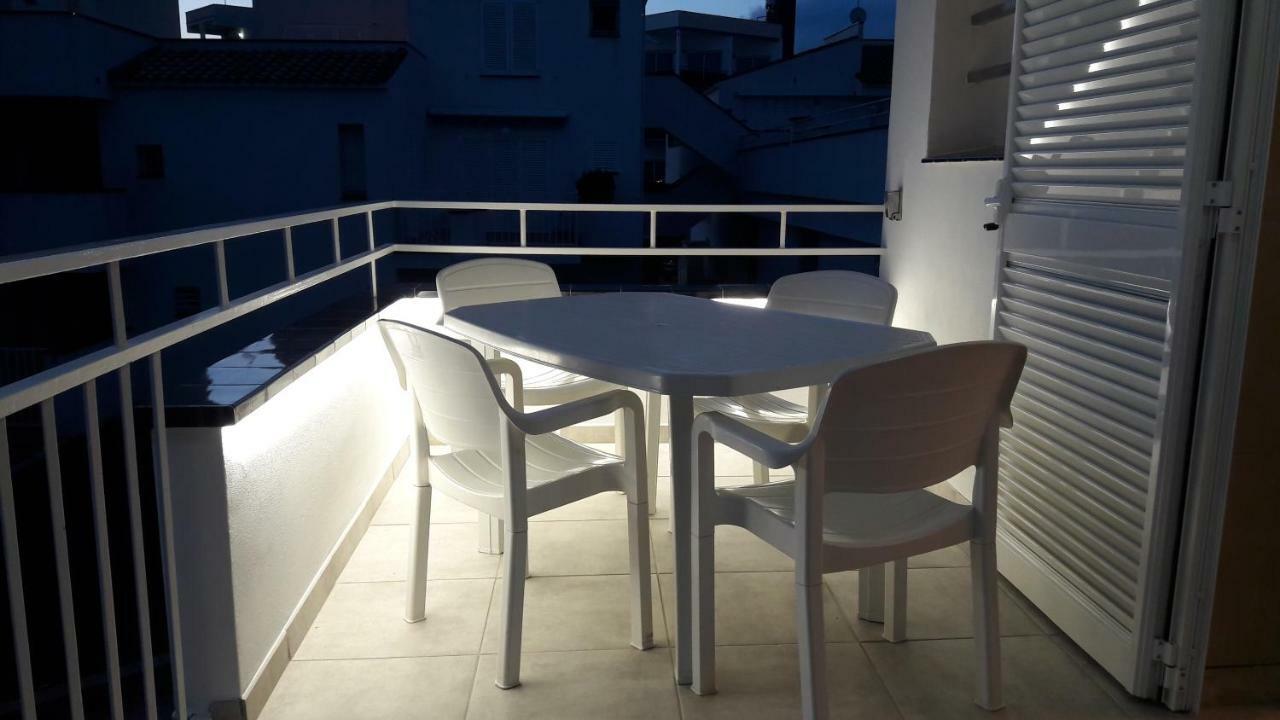 شقة Residencia Platja De روساس المظهر الخارجي الصورة
