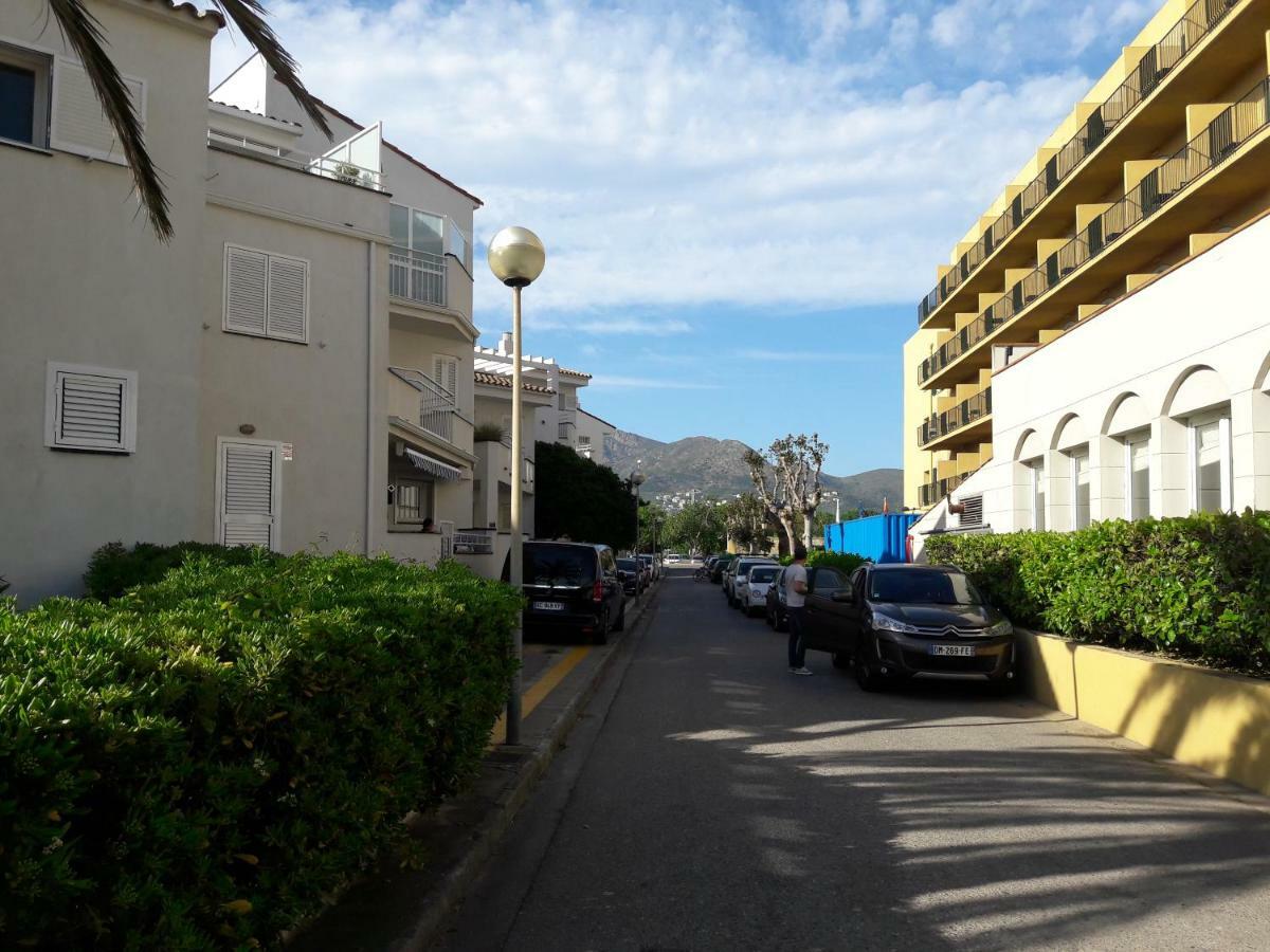 شقة Residencia Platja De روساس المظهر الخارجي الصورة